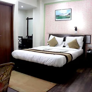 Hotel Alpine &